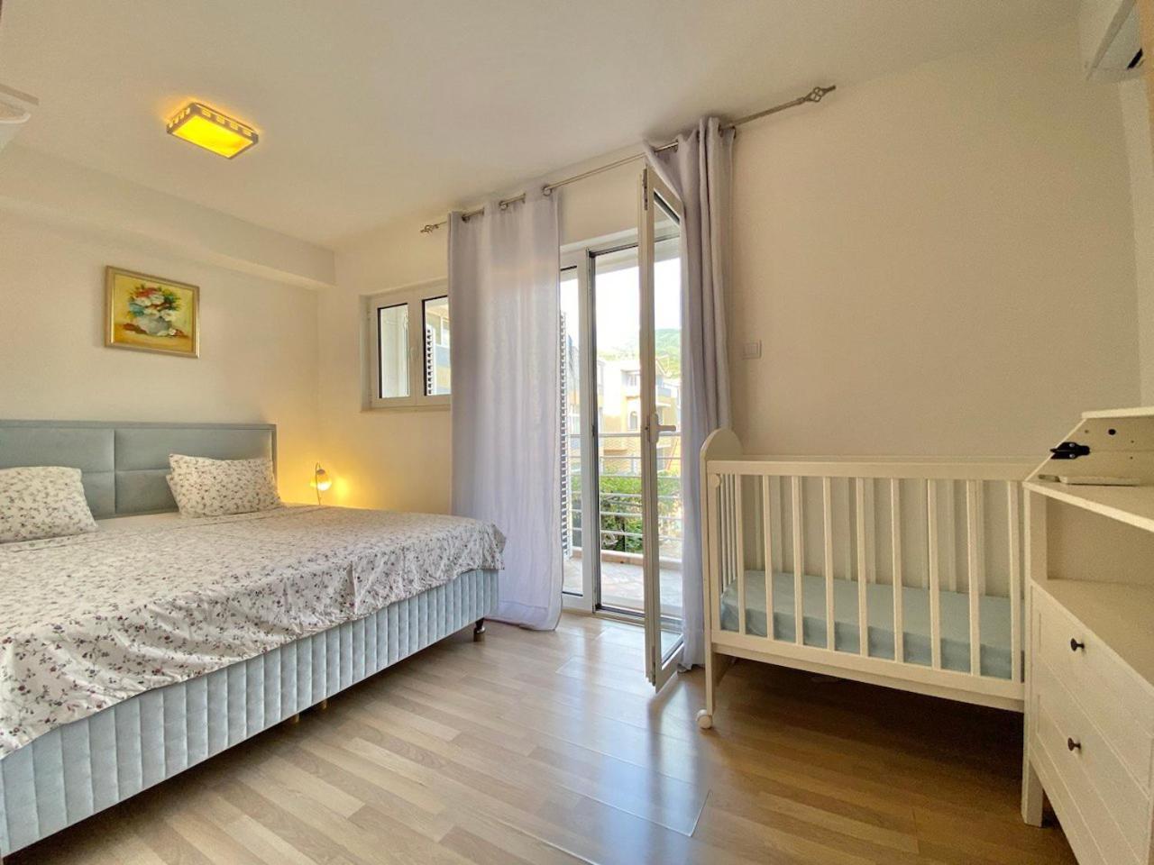 Apartments Apple Cat Montenegro Ko Bijela Exterior photo