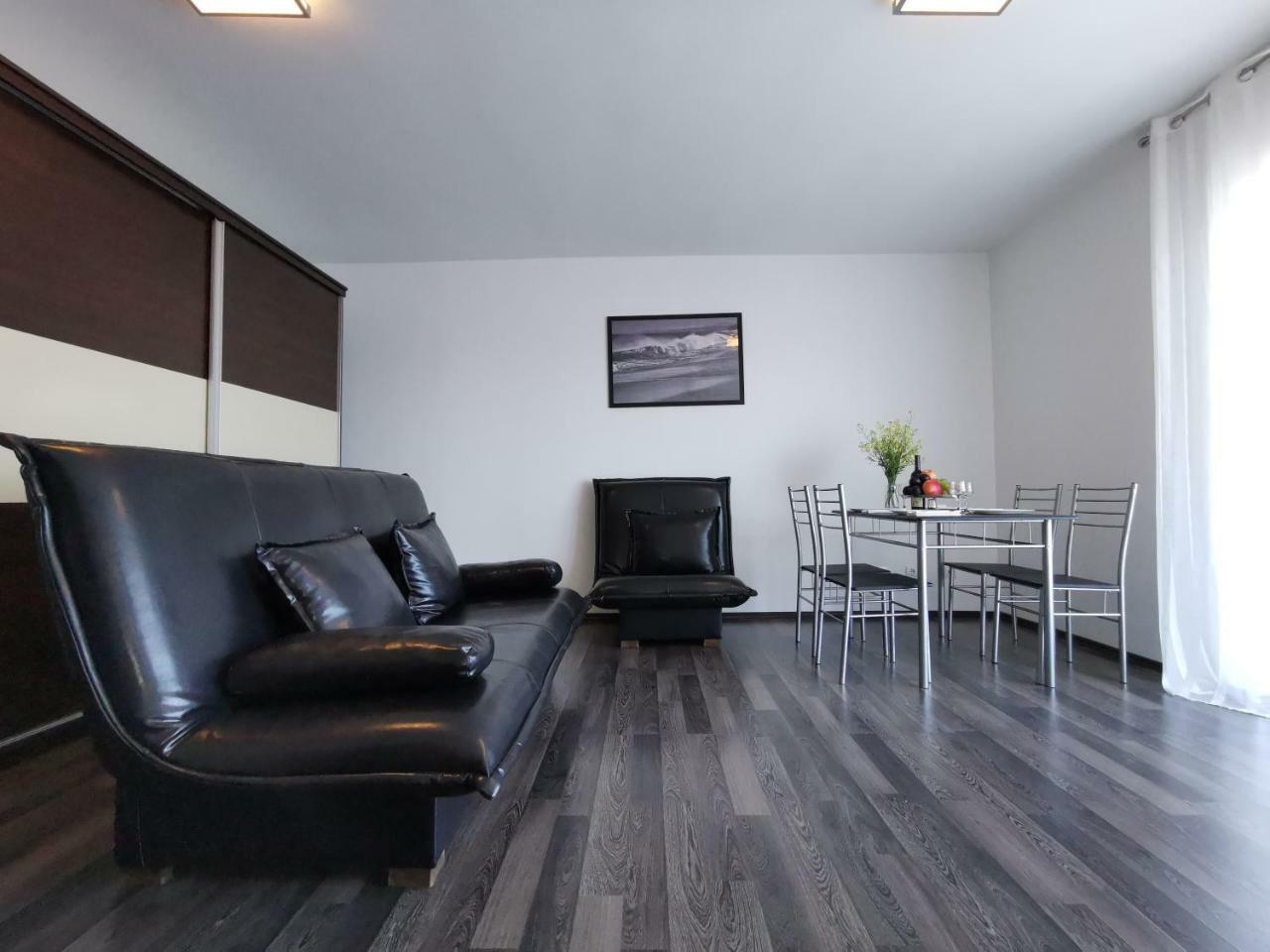 Apartments Apple Cat Montenegro Ko Bijela Exterior photo